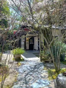 萬翠荘・愛松亭