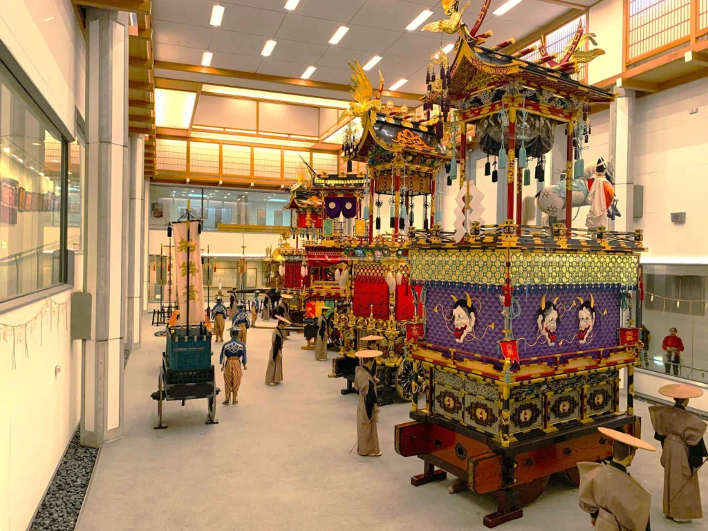 高山祭屋台会館　内部