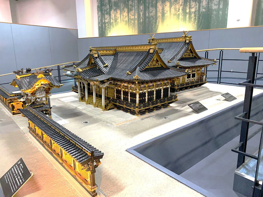 櫻山八幡宮 桜山日光館　内部　(日光東照宮　御本社)