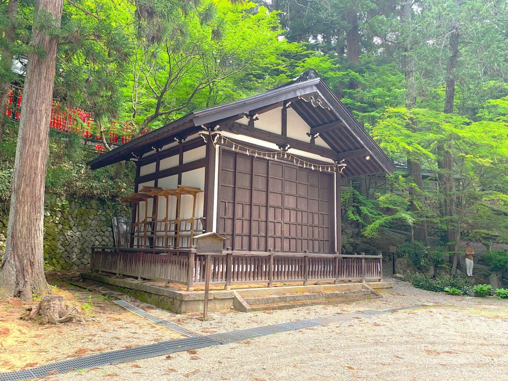 飛騨山王宮 日枝神社　神輿社