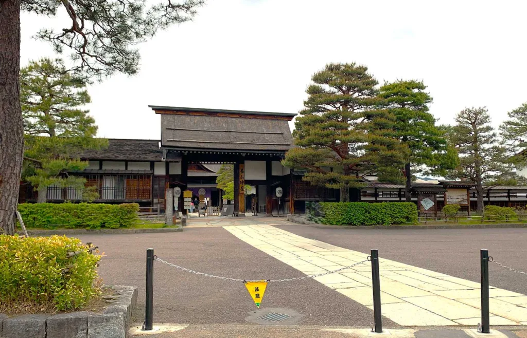 高山陣屋　御門(表門・門番所)