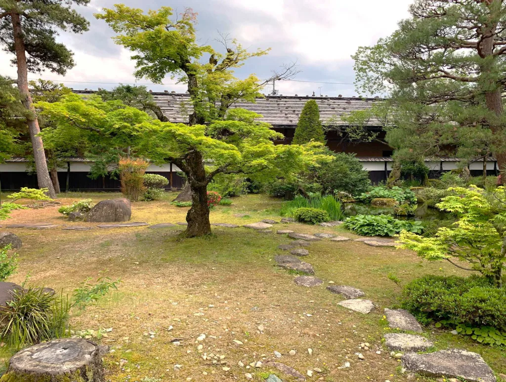 高山陣屋　御居間からお庭の様子