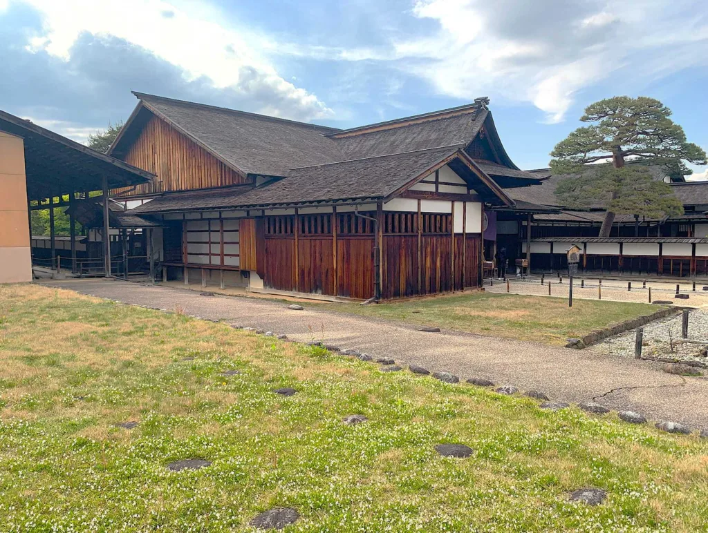 高山陣屋　御白洲(南側)の外観