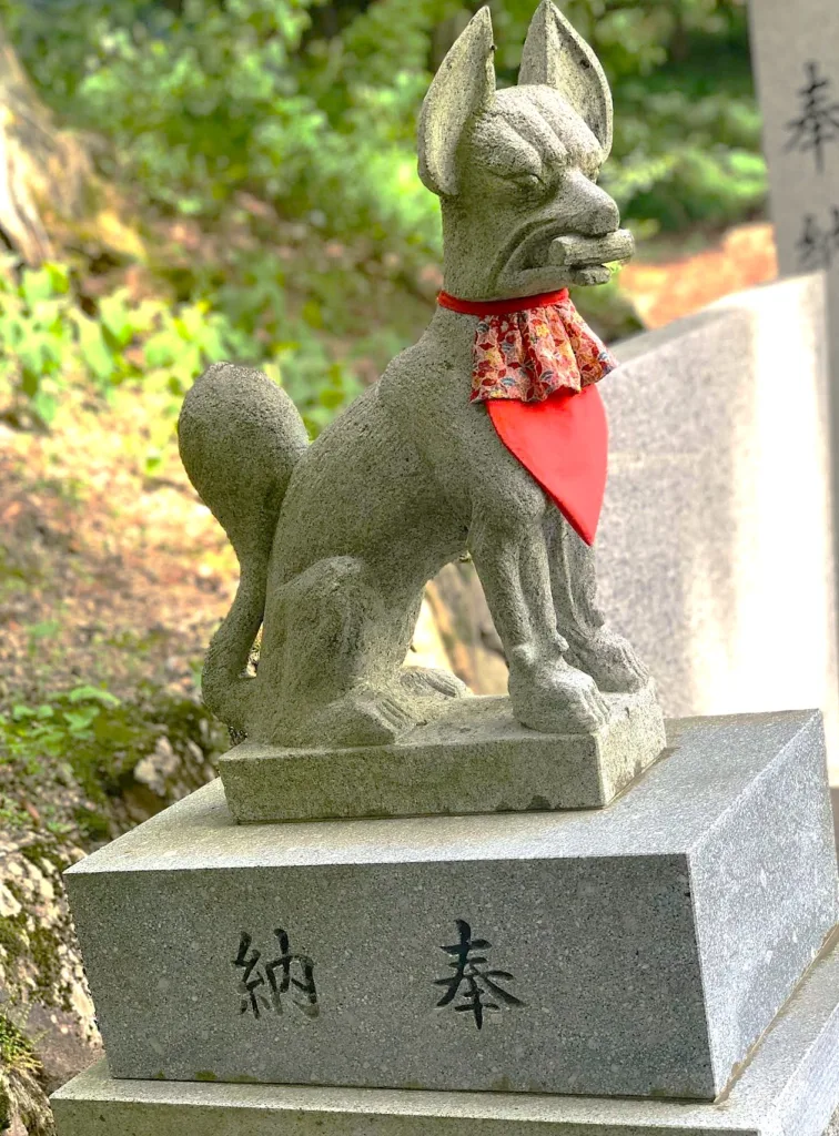 水無神社　飛騨一宮稲荷社