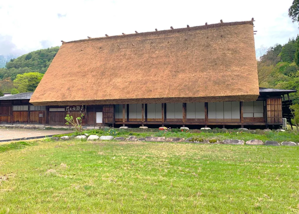 白川郷 合掌茶屋 孫右エ門