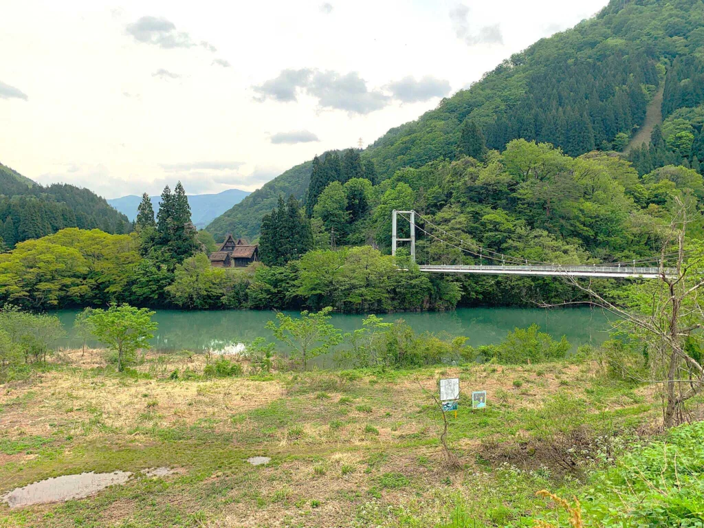 五箇山 菅沼集落(菅沼橋を渡って対岸へ)