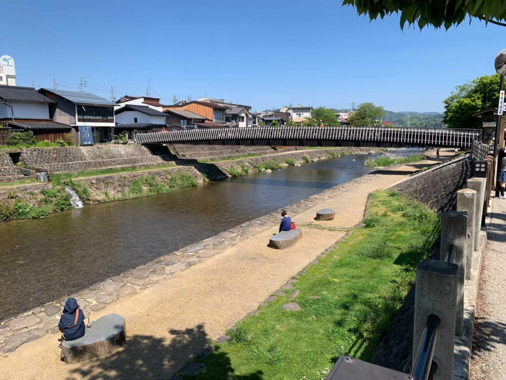 高山　宮川朝市付近からの宮川