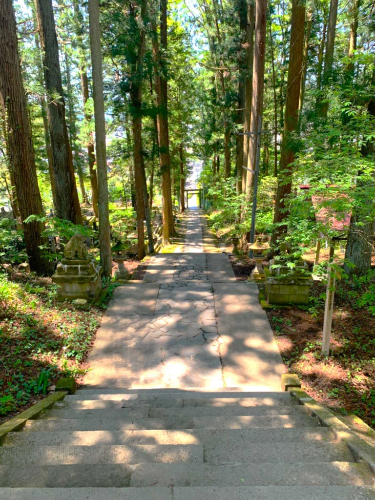 高山　白山神社