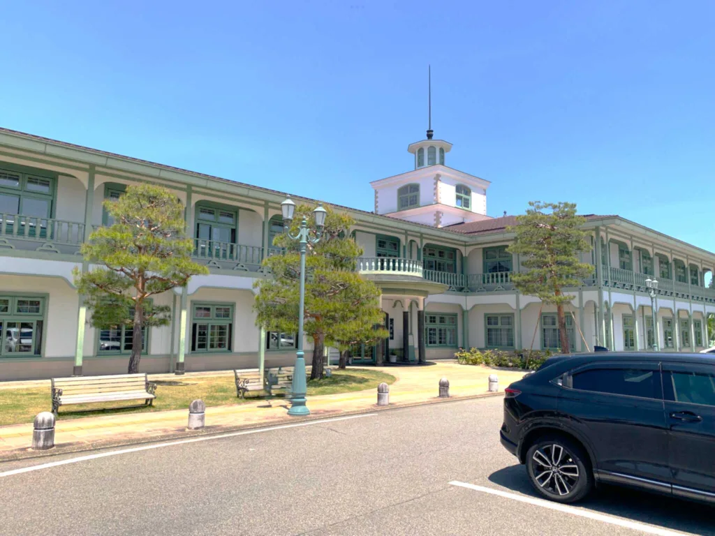 高山市図書館 煥章館(本館)