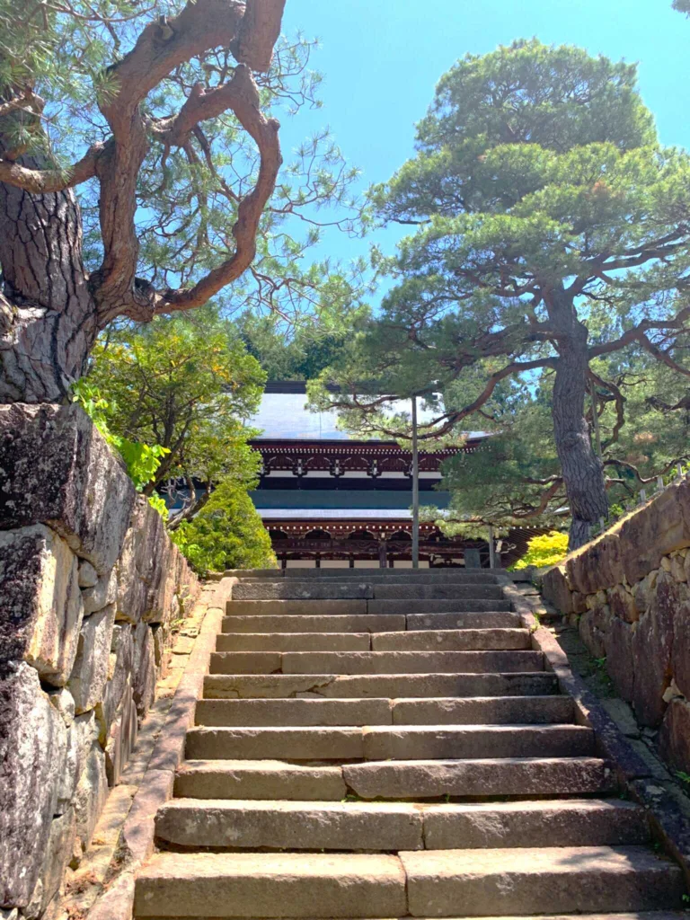 高山　宗猷寺