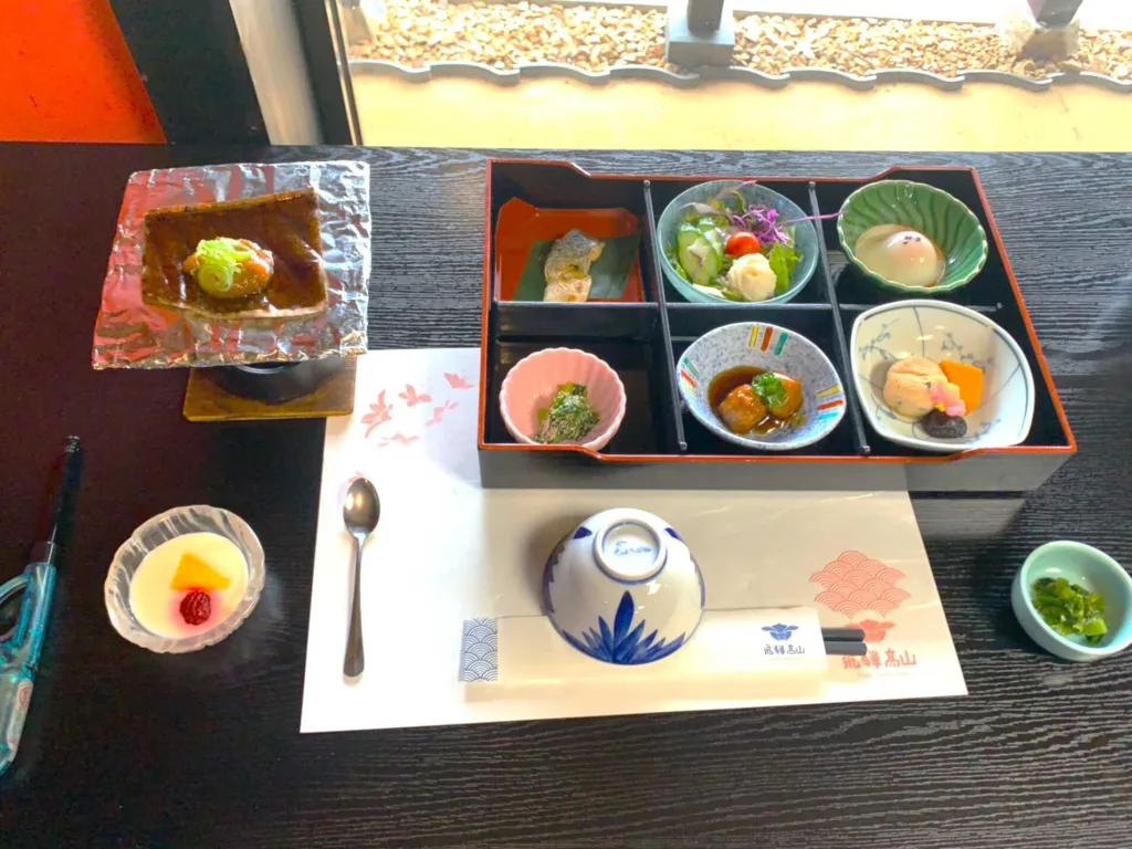 高山 二人静白雲(朝食2日目)