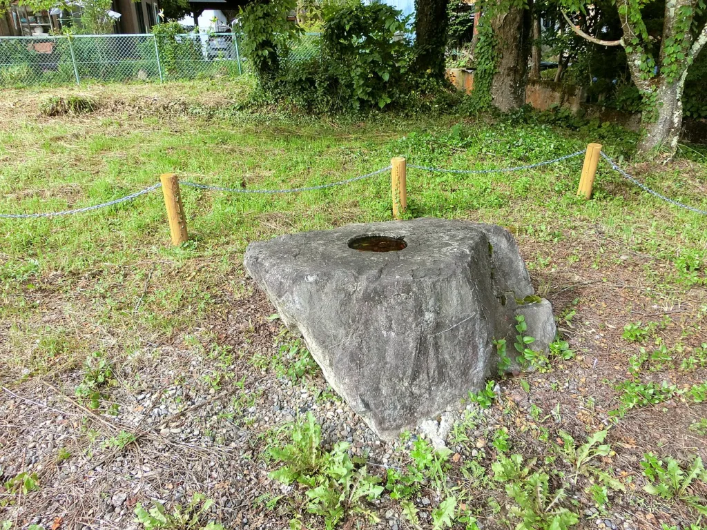 Wikipediaより(httpsja.wikipedia.orgwiki石橋廃寺)：高山市国府町にある奈良時代の寺院跡：石橋廃寺