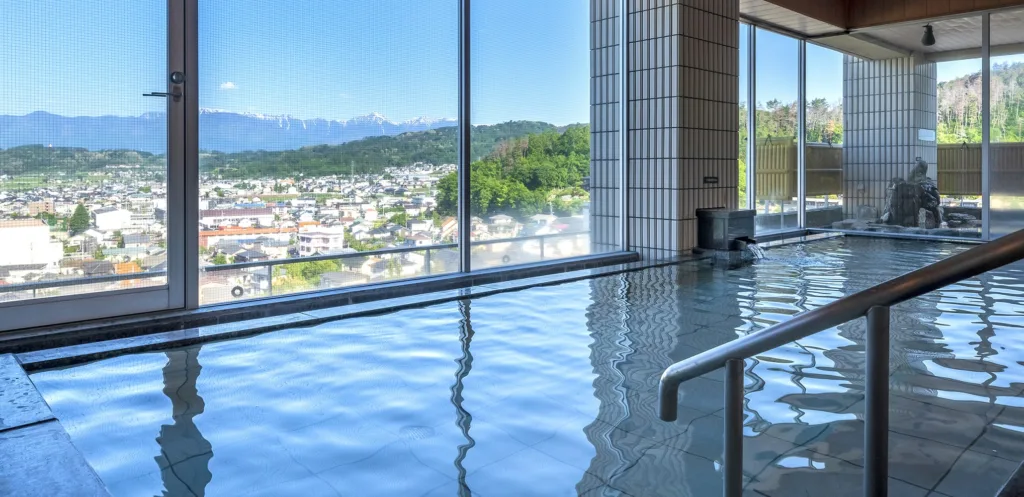 松本 浅間温泉 大浴場onsen hotel OMOTO のHPより