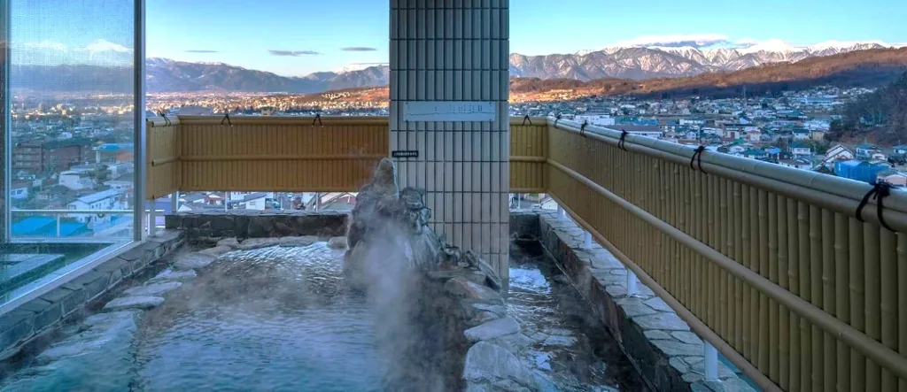松本 浅間温泉 大浴場onsen hotel OMOTO のHPより