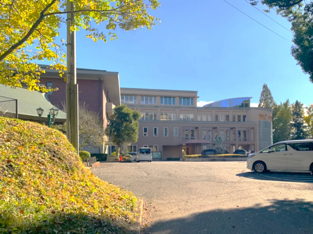 水戸城 本丸(現在は学校ですが薬医門までは行けました)