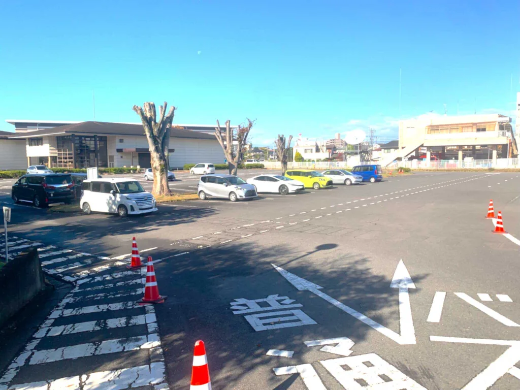 茨城県立歴史館の駐車場
