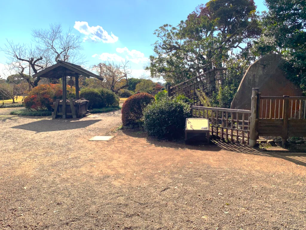 水戸偕楽園 見晴広場付近(陽の世界)