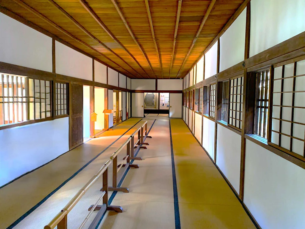 水戸城 弘道館 十間畳廊下