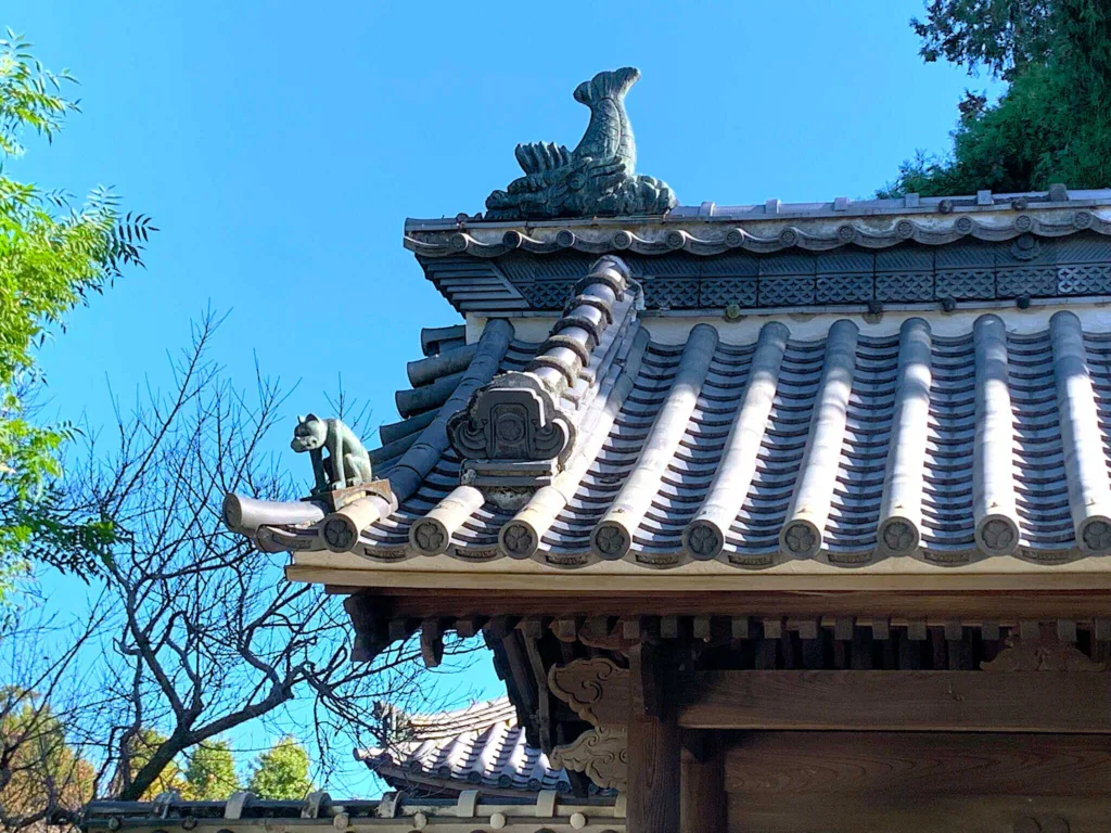 水戸城 弘道館・孔子廟(屋根に独特の狛犬?)