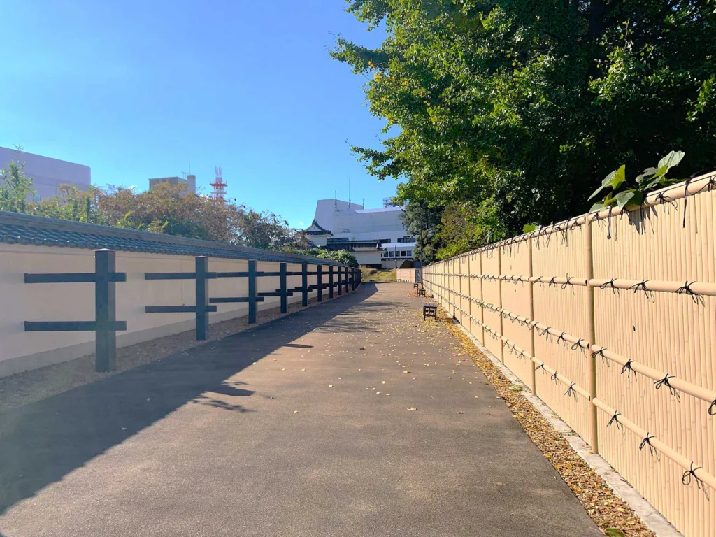 水戸城 二の丸角櫓への通路