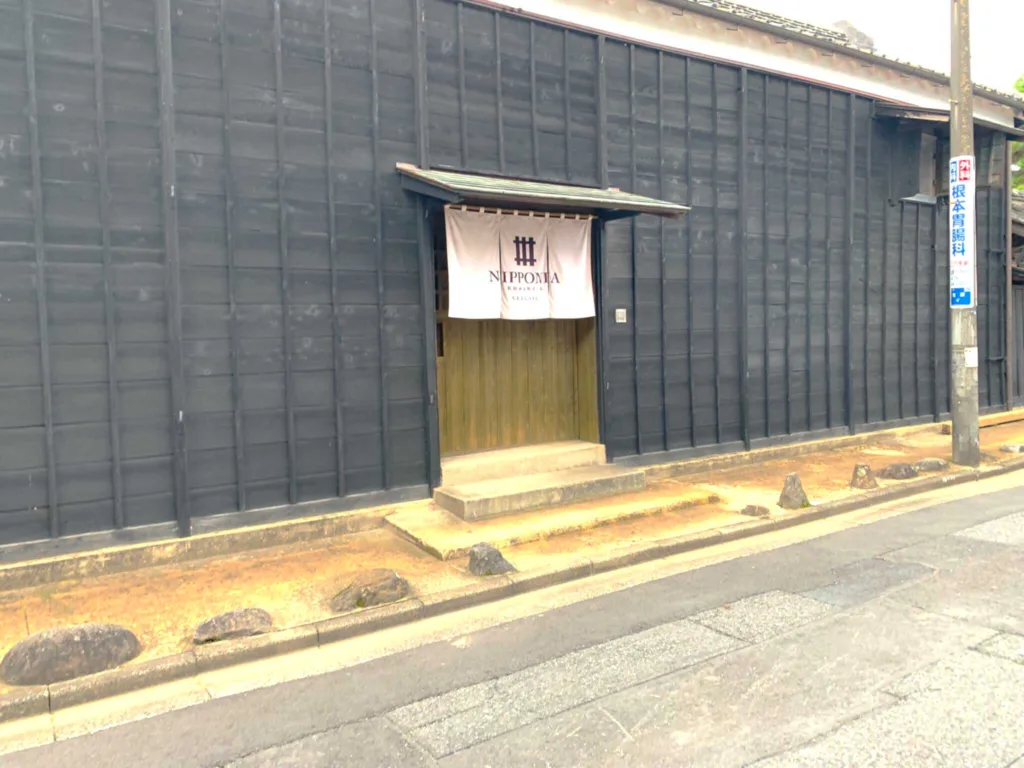 佐原の街並み (佐原商家町ホテルNIPPONIAの施設？)
