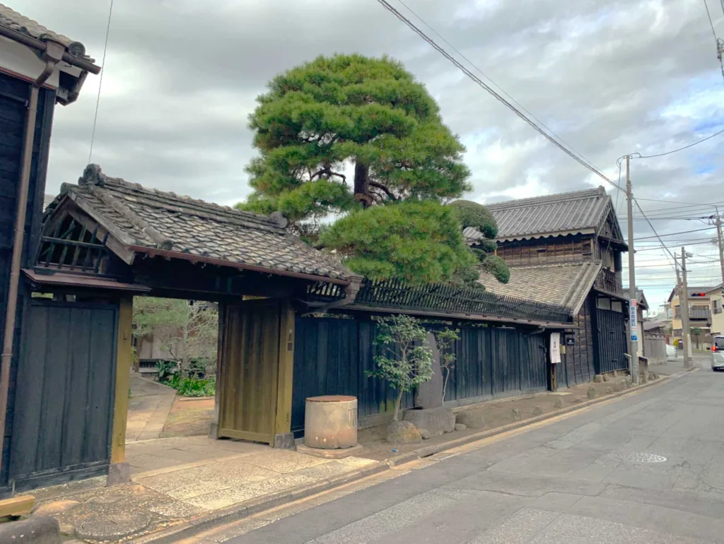 佐原の街並み (佐原商家町ホテルNIPPONIAの施設？)