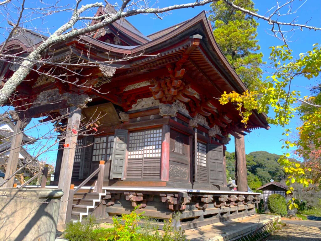 大杉神社隣の安穏寺