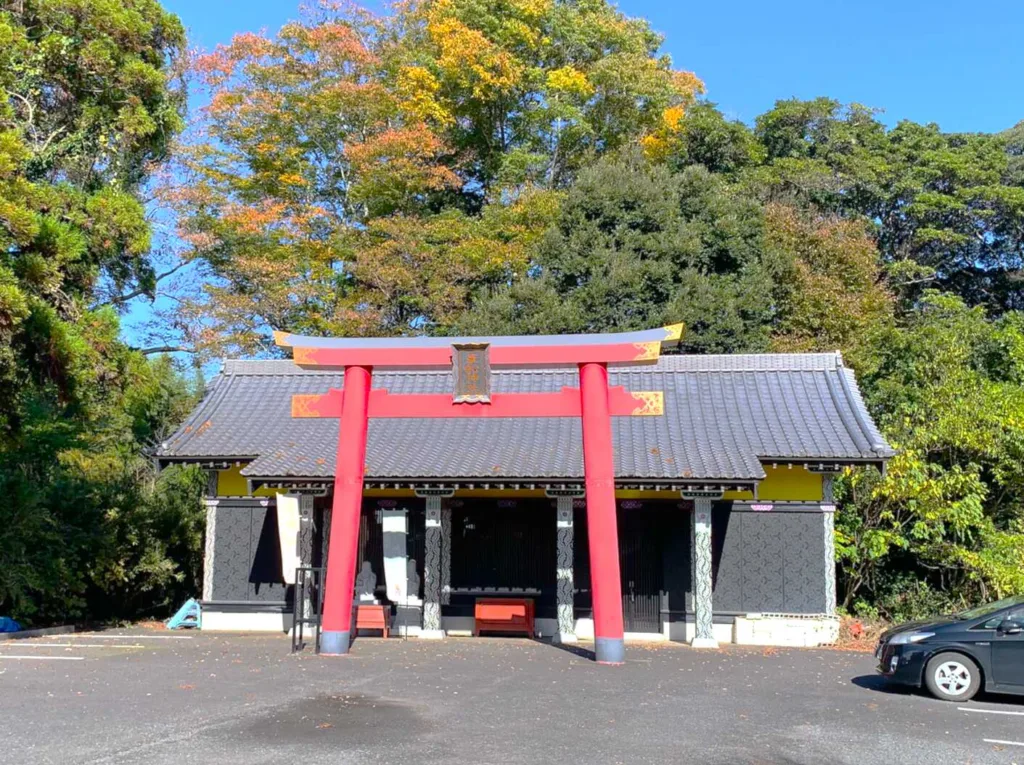 大杉神社北の葦船神社