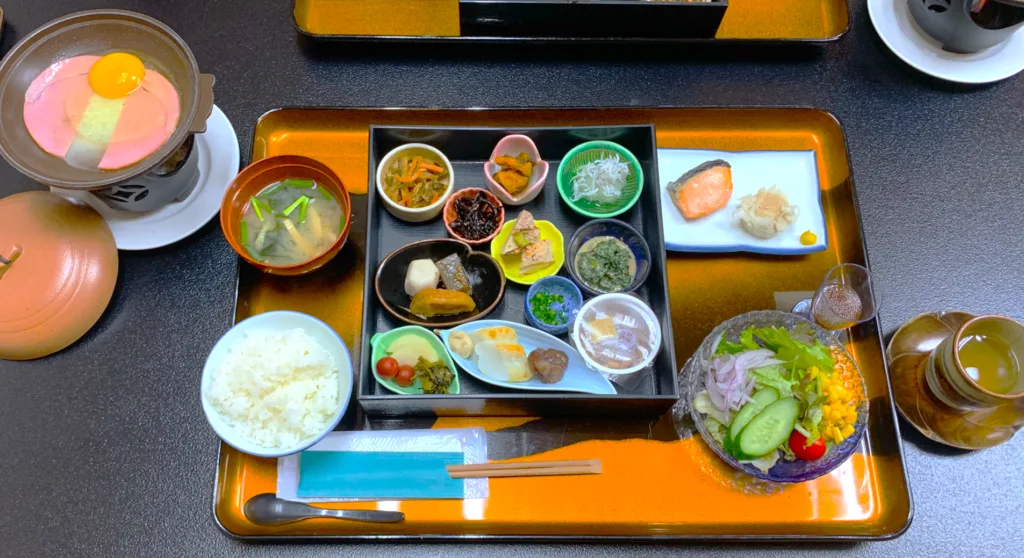 割烹旅館霞ヶ浦　朝食