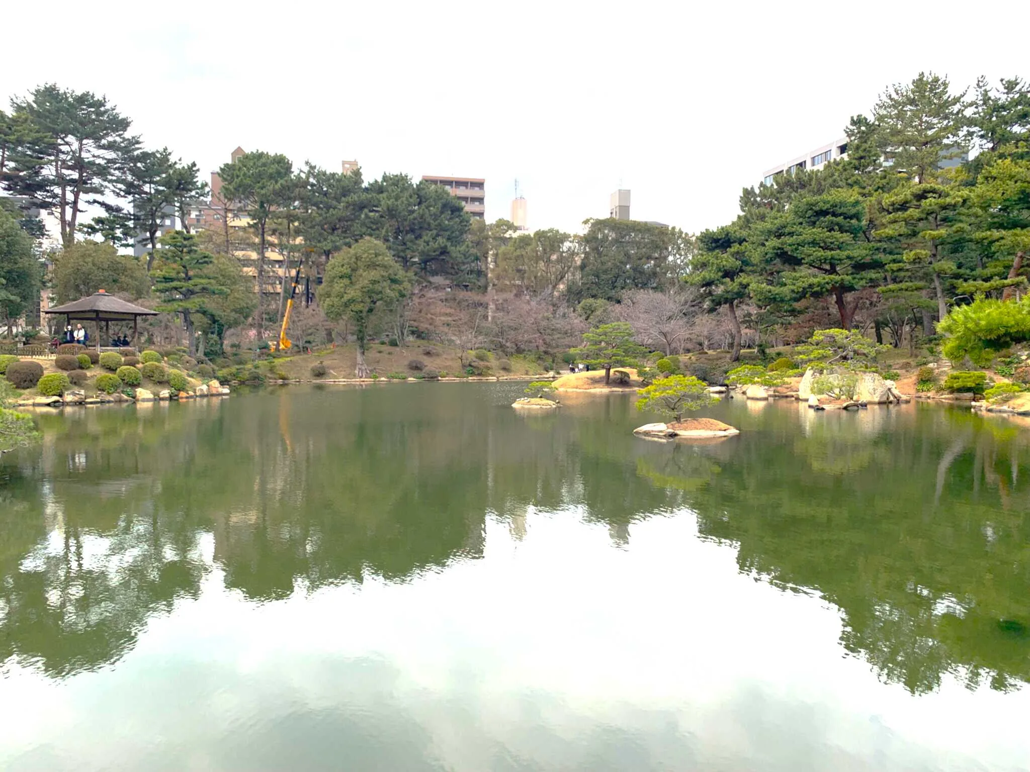 広島 縮景園 濯纓池(跨虹橋北側付近から)