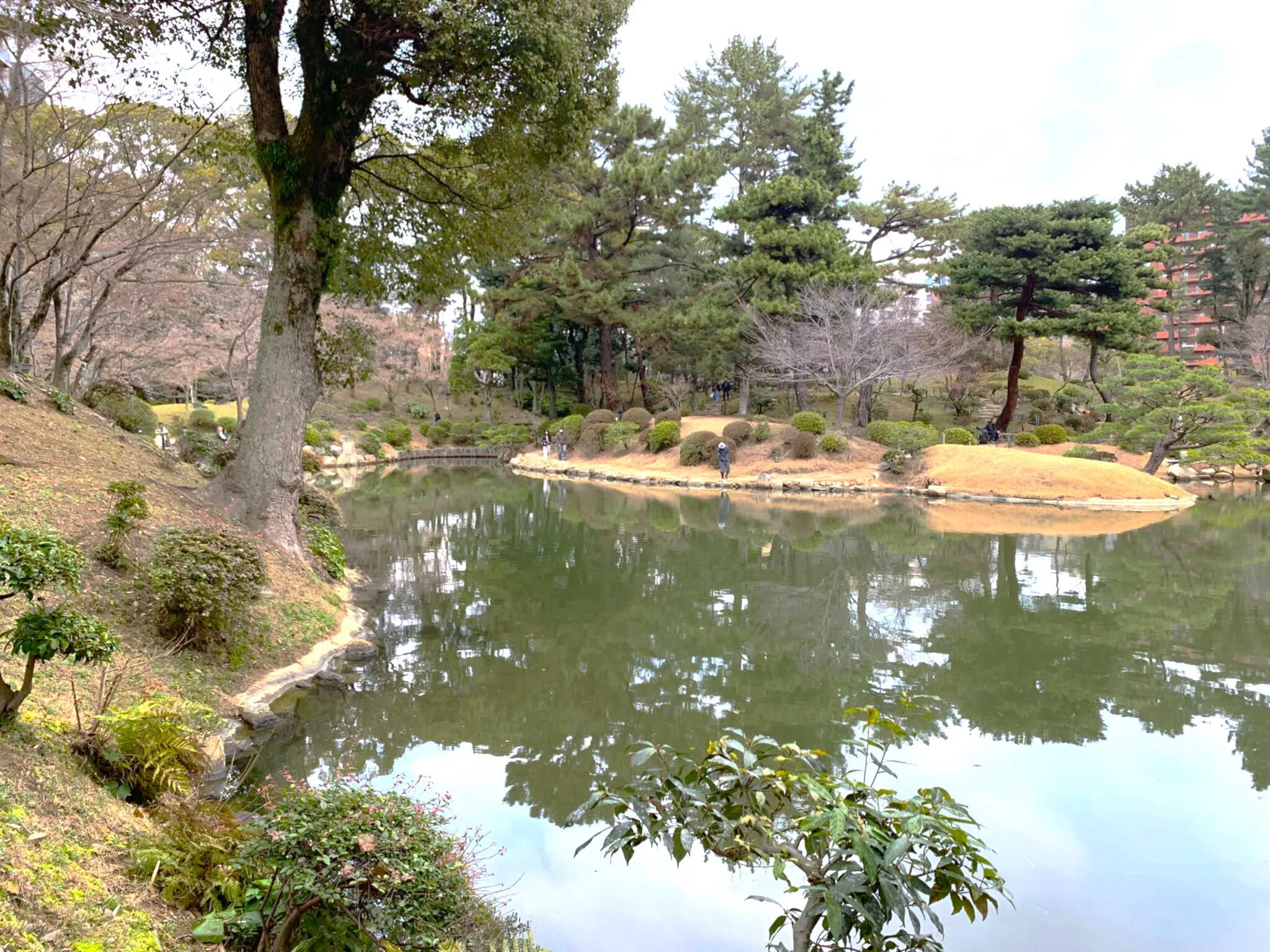 広島 縮景園・濯纓池西からの景色
