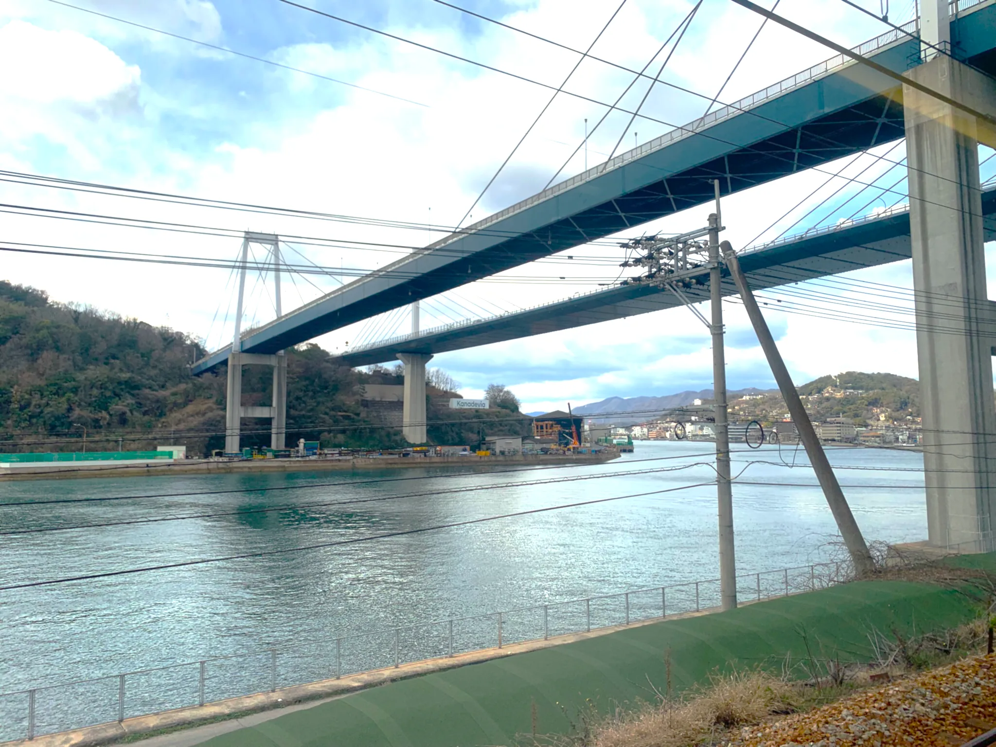 尾道から福山へ電車移動(尾道水道)