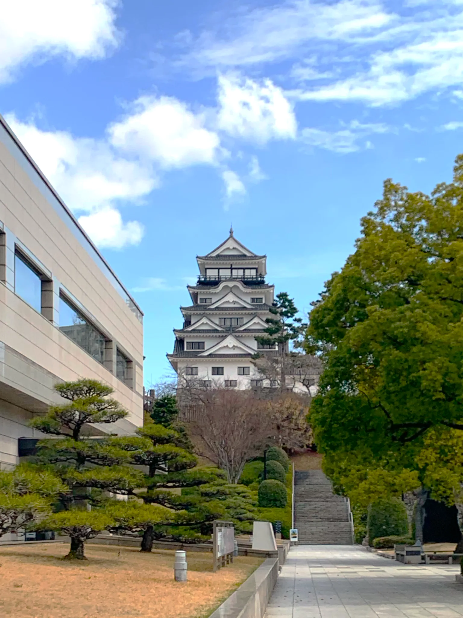 福山城 ふくやま美術館付近からの天守