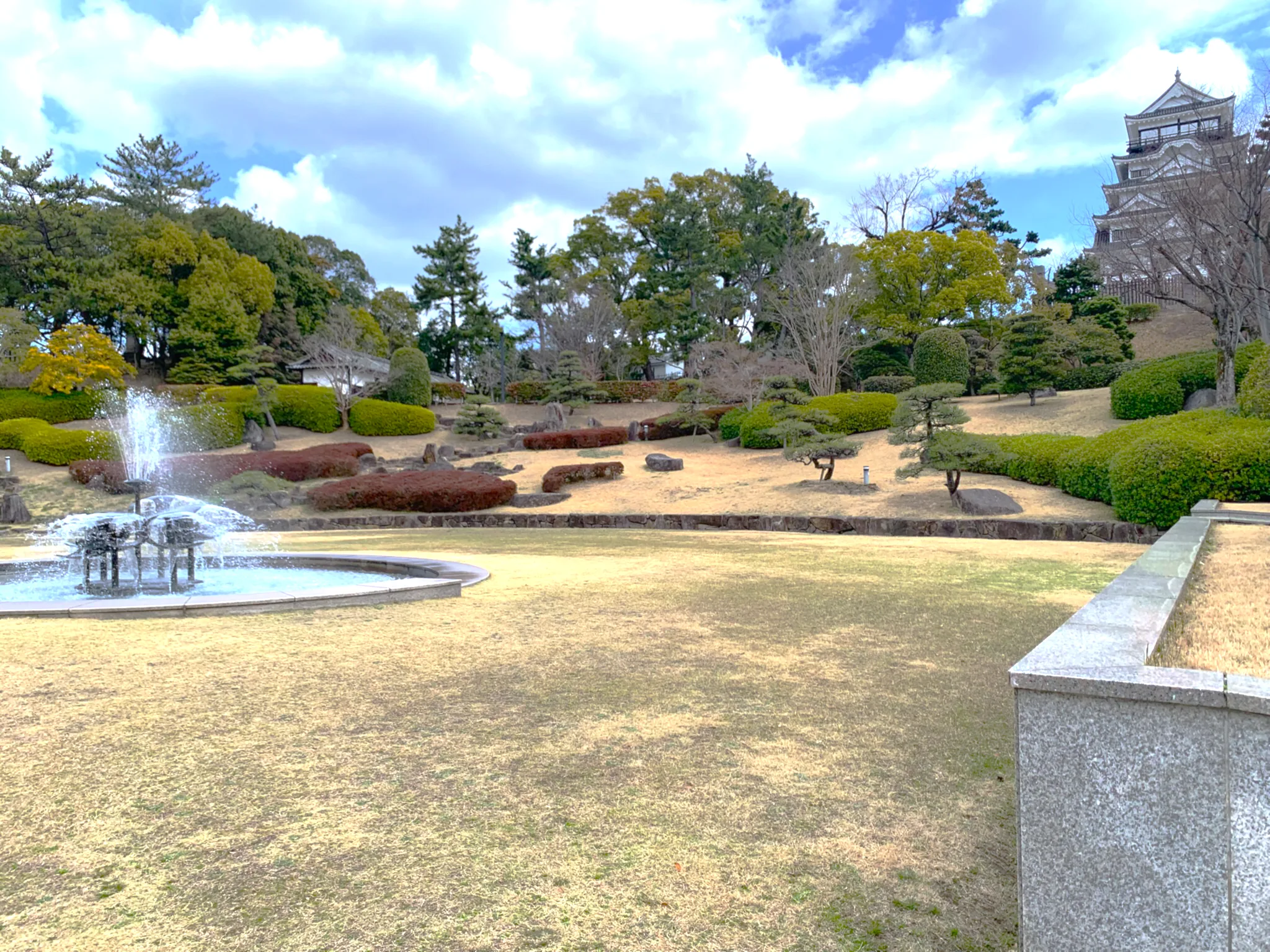 福山城 ふくやま美術館付近からの天守