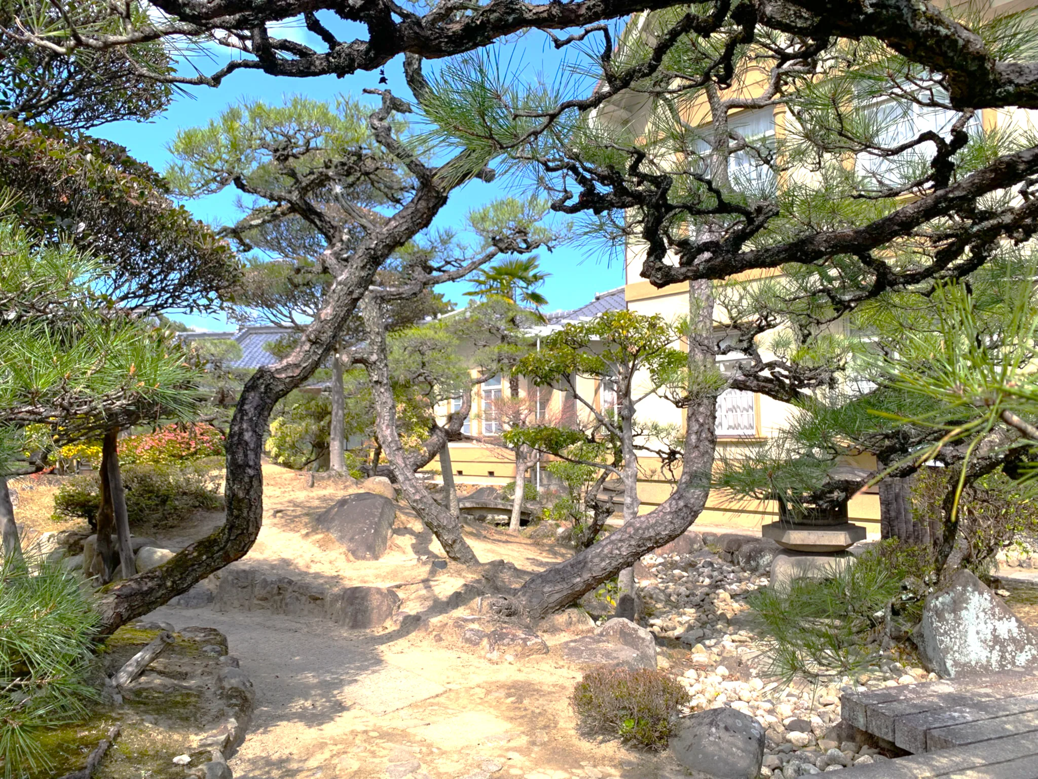 福山城 福寿会館内部の庭園