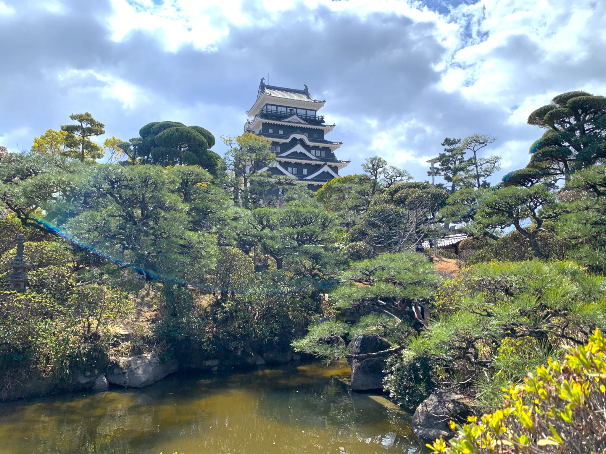 福山城 福寿会館内部からの天守
