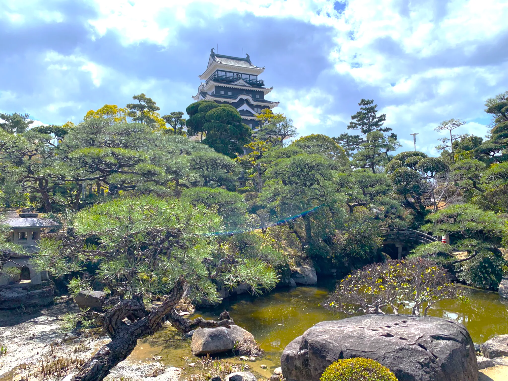 福山城 福寿会館内部からの天守