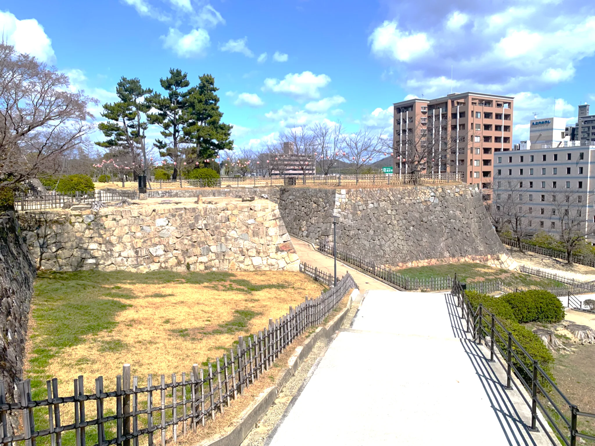 福山城 東坂三階櫓跡・東揚楯御門跡・鹿角菜櫓跡